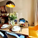 Luxury Coastal Retreat Tatil Evi Loftus