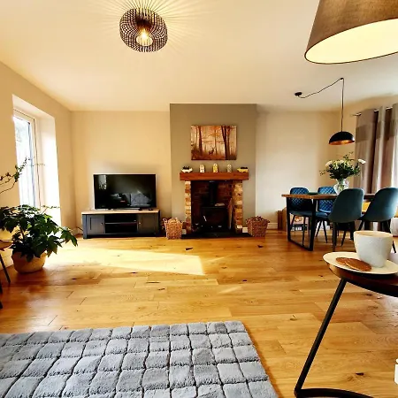 Luxury Coastal Retreat 別荘 Loftus