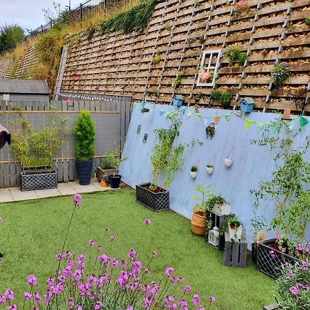 Luxury Coastal Retreat Ferienhaus *