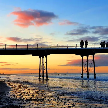 Luxury Coastal Retreat * Loftus