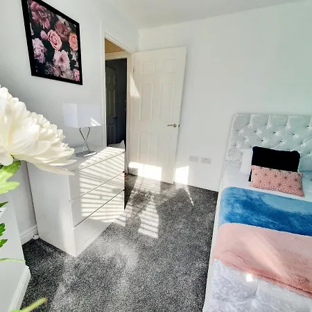 Luxury Coastal Retreat Tatil Evi